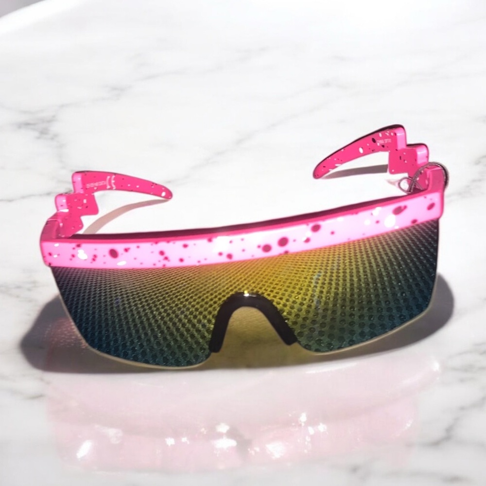 Vintage Style King Striker Summer Beach UV400 Sunglasses NWT